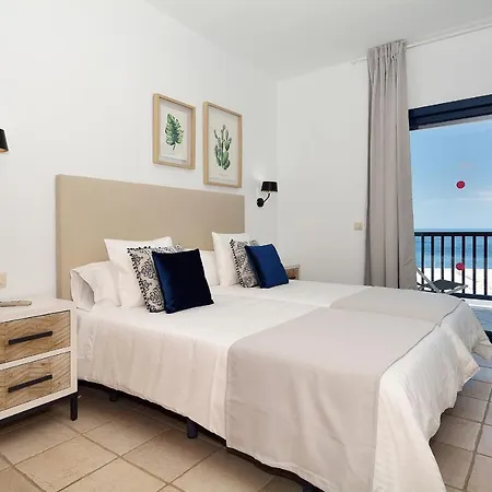 Ficus With Private Pool Puerto Calero